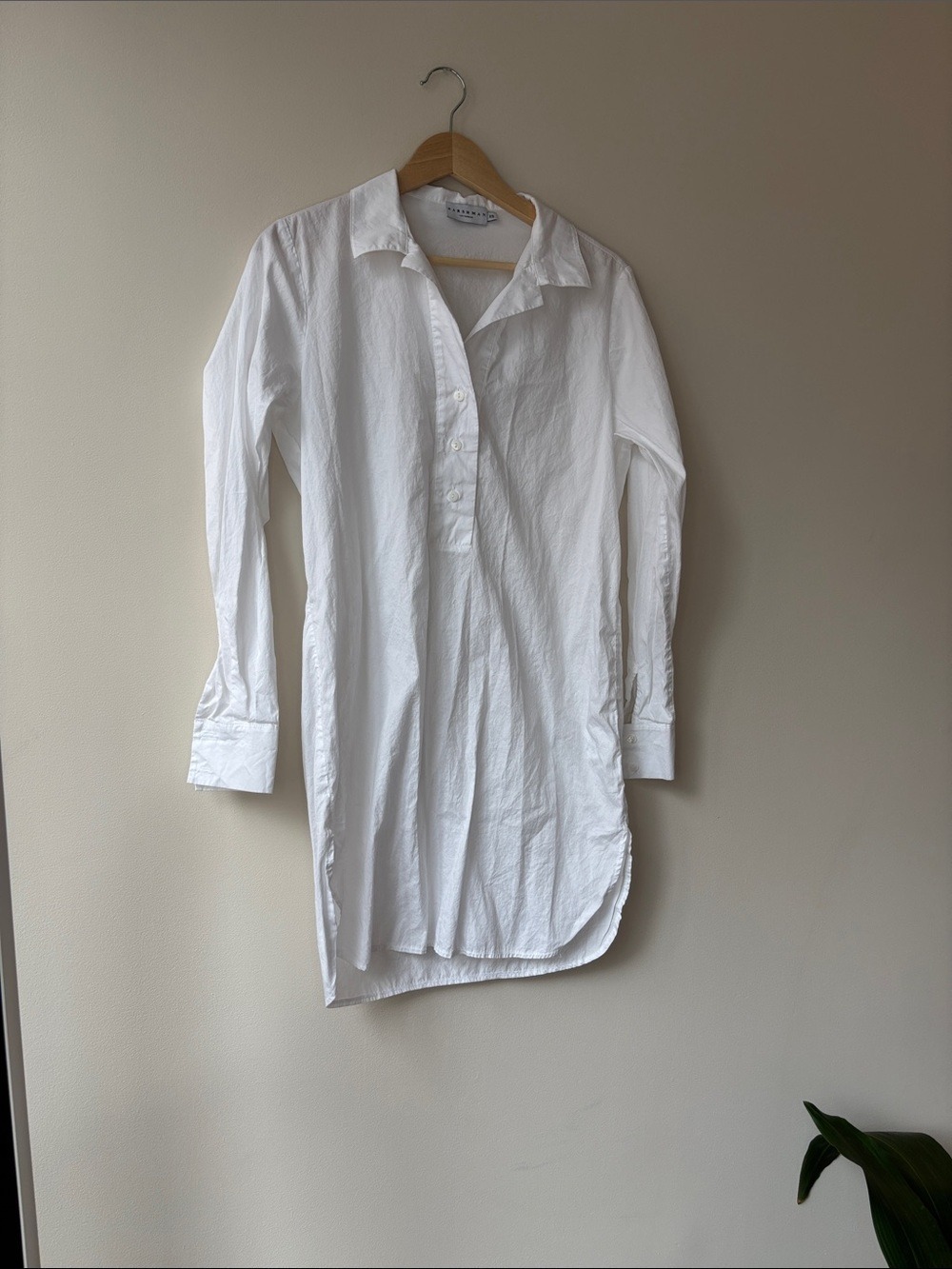 Women's White Longline Tunic Shirt - Relaxed Collar & Button Placket